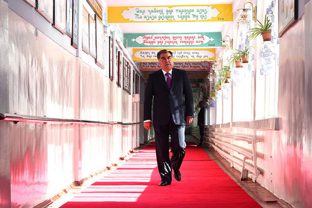 Tadjikistanul a aprobat extinderea puterilor preşedintelui 