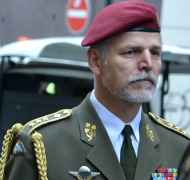Consolidarea flancului estic răspunde "agresiunii" ruse, afirmă preşedintele Comitetului Militar al NATO
