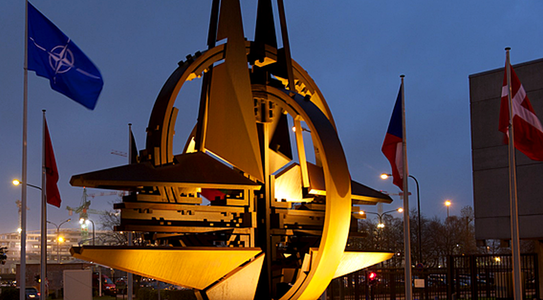 Sculptura în formă de stea din faţa sediului NATO urmează să fie mutată la noul sediu al Alianţei