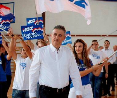 Miniştrii croaţi au respins o moţiune simplă împotriva vicepremierului acuzat de conflict de interese