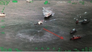 SUA: Un pilot decedat după ce un avion de epocă s-a prăbuşit în fluviul Hudson din New York VIDEO