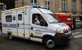 Franţa: Doi adulţi şi nouă copii loviţi de fulger într-un parc parizian