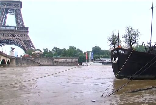 INUNDAŢII devastatoare în Franţa. Nivelul Senei a atins şase metri la Paris, cel mai ridicat din ultimii 34 de ani - FOTO, VIDEO