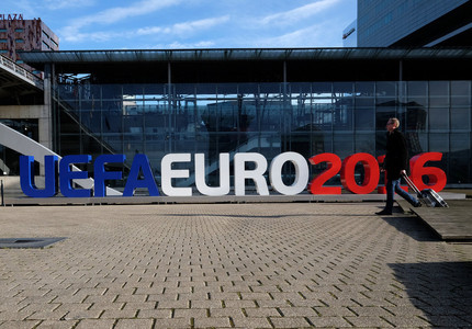 Autorităţile franceze lansează operaţiuni de securitate fără precedent pentru Euro 2016
