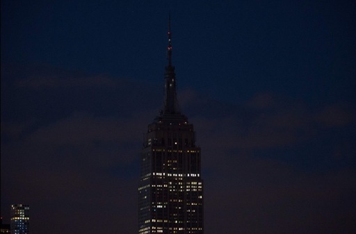ATACUL armat din Orlando: Empire State Building şi-a stins luminile în memoria victimelor atacului armat din Orlando