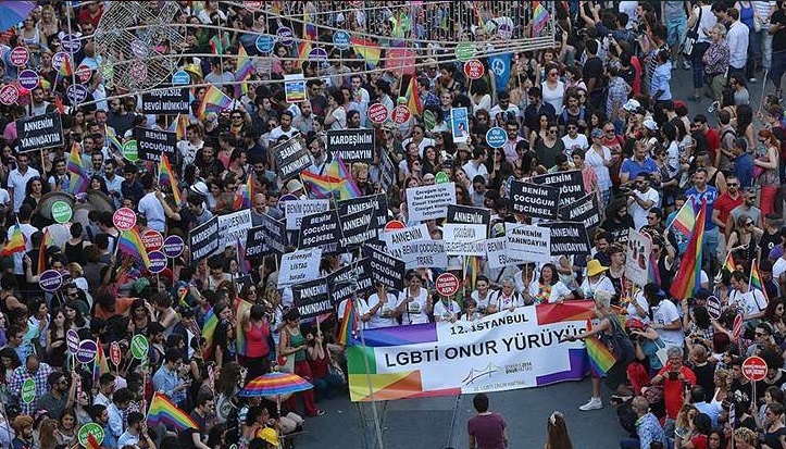 Autorităţile turce au interzis marşul comunităţii LGBT din Istanbul