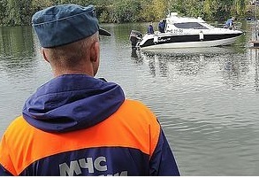 Rusia: Bilanţul furtunii de pe lacul Siamozero a fost revizuit la 14 copii morţi, după răsturnarea a trei bărci turistice