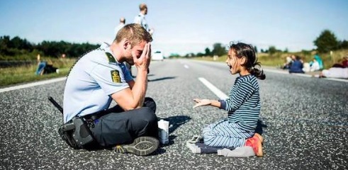 Olanda: Grupări infracţionale forţează 300 de copii să comită tâlhării şi furturi în statele europene (raport)