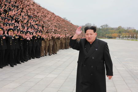 Kim Jong-un dă asigurări că o nouă rachetă ameninţă baze americane