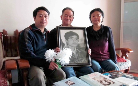 Un activist chinez adus în faţa instanţei după ce a vizitat mormântul unui student ucis în piaţa Tiananmen