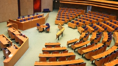 Peste 56.000 de oameni au semnat o petiţie pentru un referendum pe tema ieşirii Olandei din UE - "Nexit"