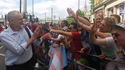 Corbyn îndeamnă la unitate la un miting împotriva rasismului în nordul Londrei