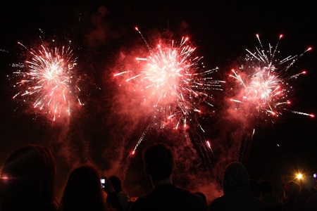 Americanii au înfruntat ploaia pentru a sărbători Ziua Independenţei cu focuri de artificii, parade şi târguri