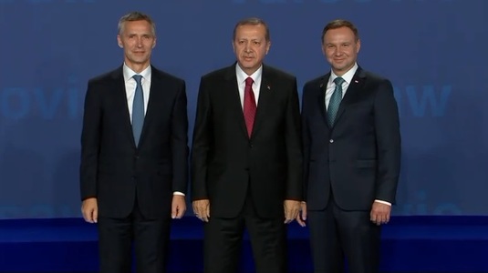 Erdogan cere aliaţilor NATO să demostreze implicare pentru rezolvarea ameninţărilor externe la adresa securităţii Turciei