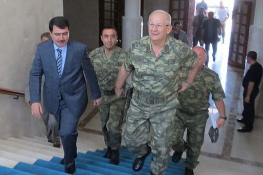 Comandantul Armatei a II-a din Turcia a fost arestat. Adem Huduti este primul ofiţer de rang înalt din armată reţinut după tentativa de lovitură de stat