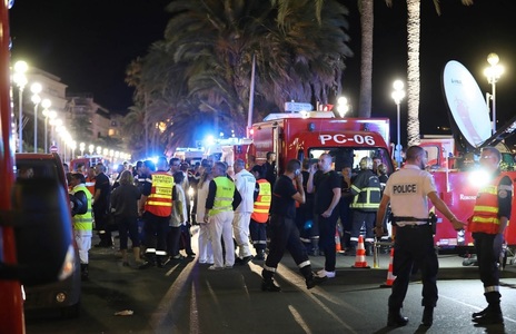 121 de persoane, dintre care 30 de copii, sunt internate în continuare după atacul de la Nisa