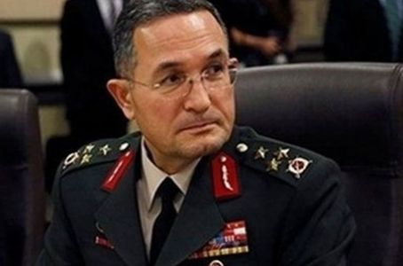 Comandantul Armatei a III-a turce a fost pus sub acuzare pentru trădare, pentru rolul jucat în tentativa de puci