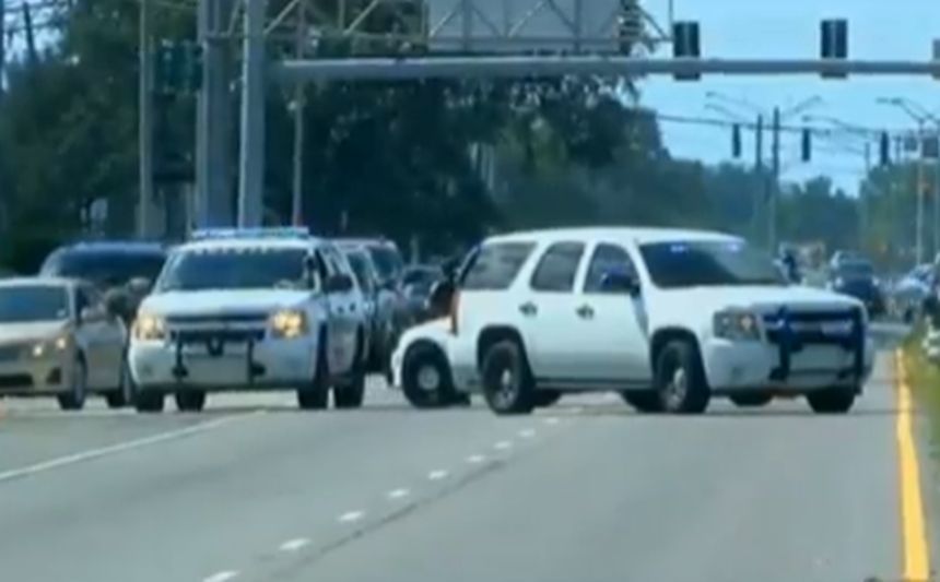 Un fost puşcaş marin de culoare a ucis trei ofiţeri ai Poliţiei din Baton Rouge