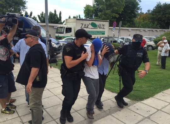 Autorităţile turce au reţinut mai mulţi generali şi amirali după tentativa de lovitură de stat (Foto: Twitter)