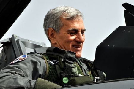 Fostul comandant al Forţelor aeriene turce, generalul Akin Ozturk, a "recunoscut" că a plănuit lovitura de stat. FOTO