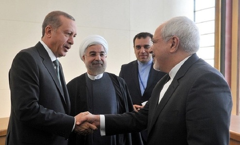 Rohani îl laudă pe Erdogan că a restaurat stabilitatea în Turcia după puciul eşuat