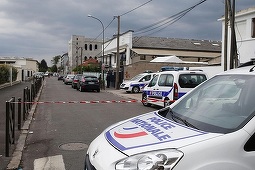 Poliţia franceză a efectuat descinderi antitero la nord de Paris