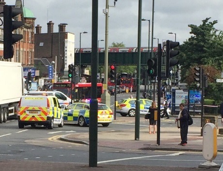 Marea Britanie: Staţia de metrou Golders Green a fost redeschisă după o alertă de securitate cauzată de o maşină abandonată