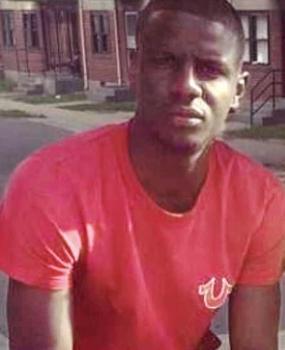 SUA: Procurorii au renunţat la toate acuzaţiile împotriva a trei poliţişti implicaţi în moartea lui Freddie Gray, care a cauzat proteste violente