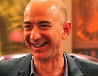 Jeff Bezos devine al treilea cel mai bogat american în locul lui Warren Buffett