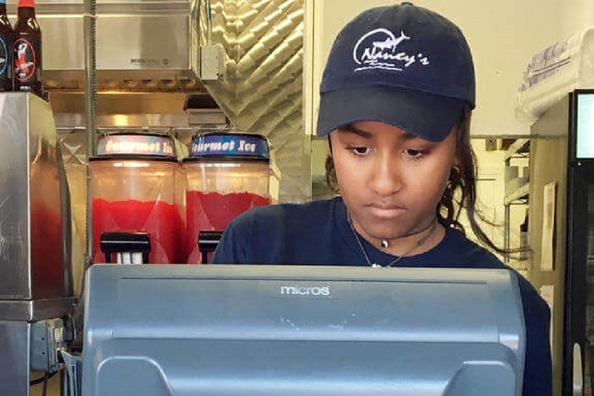 Fiica cea mică a lui Obama s-a angajat la un restaurant pe perioada verii