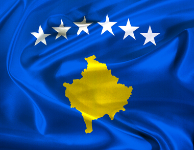 Kosovo: Un dispozitiv explozibil a fost aruncat asupra clădirii legislativului, fără să producă victime