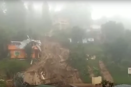 Bilanţul alunecărilor de teren provocate de furtuna tropicală Earl în Mexic a crescut la 45 de morţi