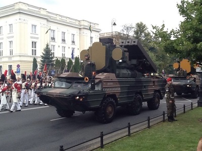 Tancuri şi militari americani participă la parada armatei poloneze de la Varşovia