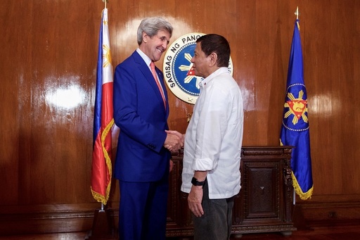Duterte ameninţă cu retragerea Filipinelor de la ONU şi acuză SUA