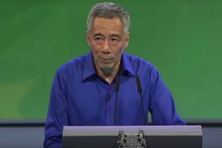 Premierul singaporez a fost pe punctul de a leşina în timpul unui discurs