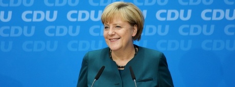 Merkel îi îndeamnă pe rezidenţii de origine turcă din ţară să fie loiali Germaniei