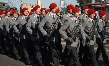 Germania analizează posibilitatea reintroducerii serviciului militar obligatoriu