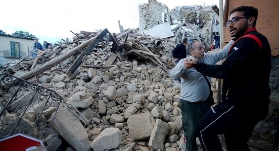 Autorităţile italiene au anunţat că 38 de persoane au murit, iar peste 150 sunt încă dispărute după seismul din Amatrice