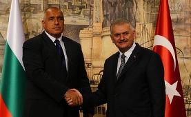 Acordul cu UE în criza migraţiei riscă se prăbuşească, avertizează Yildirim în timpul vizitei lui Borisov