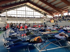 Guvernul acordă prioritate şcolilor şi apoi caselor în zona afectată de cutremurul din Italia