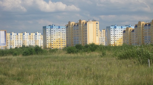 Zeci de cetăţeni ruşi din Cecenia au instalat o tabără la frontiera belaruso-poloneză şi vor azil în Europa