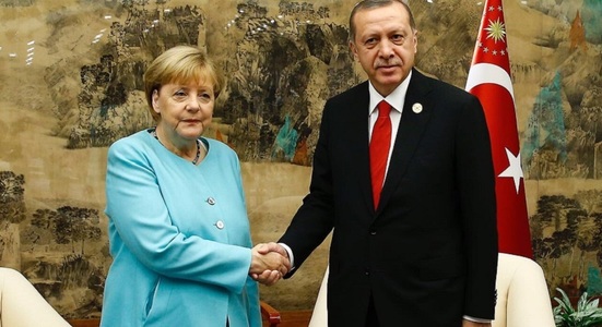 Berlinul anunţă o primă întâlnire "constructivă" după puciul eşuat din Turcia între Merkel şi Erdogan la Hangzhou