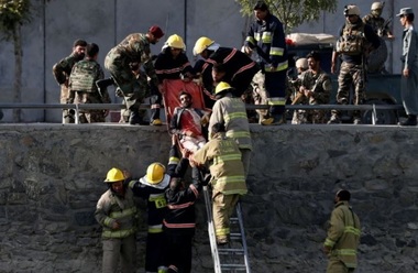 Cel puţin 24 de morţi în urma unui atac taliban care a zguduit capitala afgană Kabul