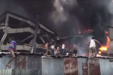Bilanţul incendiului de la o fabrică de ambalaje din Bangladesh a crescut la 25 de morţi