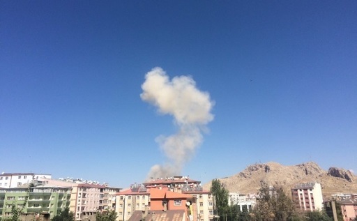 Turcia: O explozie a zguduit sediul AKP din oraşul sud-estic Van, lăsând în urmă 11 răniţi