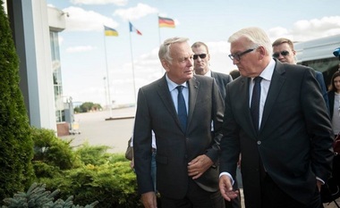 Ayrault avertizează la Kiev că nu există un "plan B" în vederea soluţionării războiului din Ucraina
