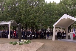 Hollande prezidează o ceremonie naţională în memoria victimelor terorismului