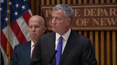 Primarul newyorkez susţine că există toate motivele pentru a crede că exploziile din metropolă reprezintă un act de terorism