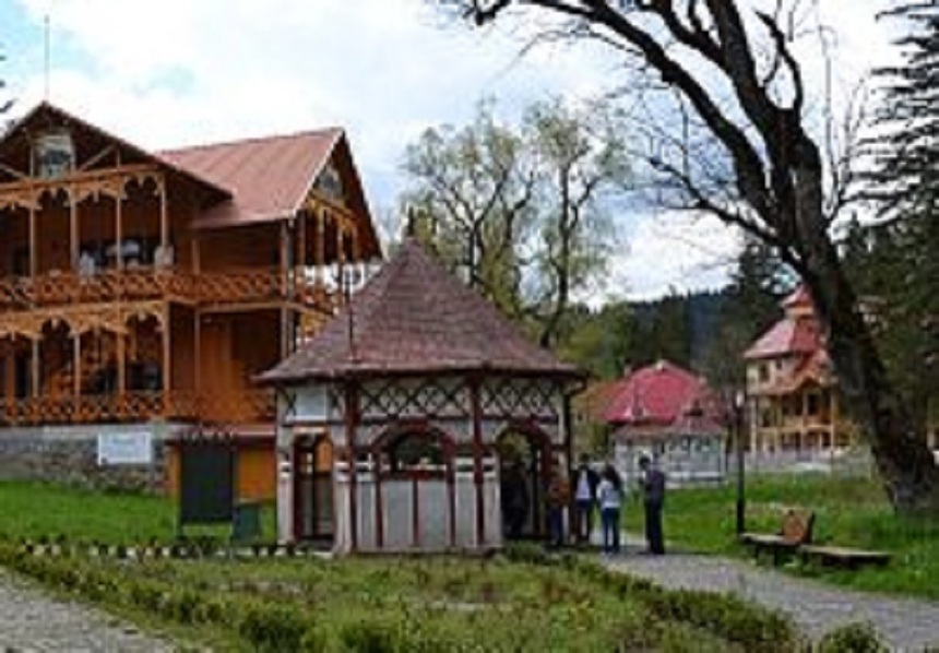 Numeroşi demnitari din Republica Moldova au vile la Borsec. Unii nu le-au trecut în declaraţiile de avere sau le-au subevaluat
