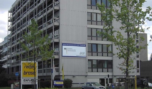 Germania acuză Rusia de atacuri cibernetice şi spionaj asupra unor partide cu scopul de a influenţa alegerile din 2017